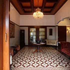 Lobby1Selaras Guest House & Restaurant,Bandungcaang飯店