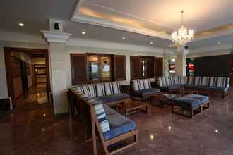 Lobby 4 Selaras Guest House & Restaurant