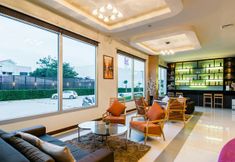 ล็อบบี้ 3 42C The Chic Hotel