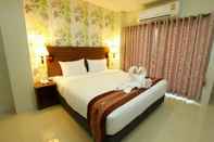 Bedroom Chaophayathara Riverside Hotel