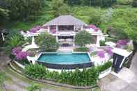 Swimming Pool Villa Cantik Lombok