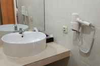 In-room Bathroom Charaka Hotel Cianjur