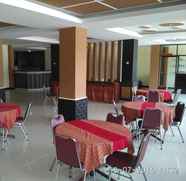 Restaurant 2 Permata Hotel