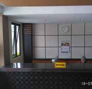 Lobi 4 Permata Hotel