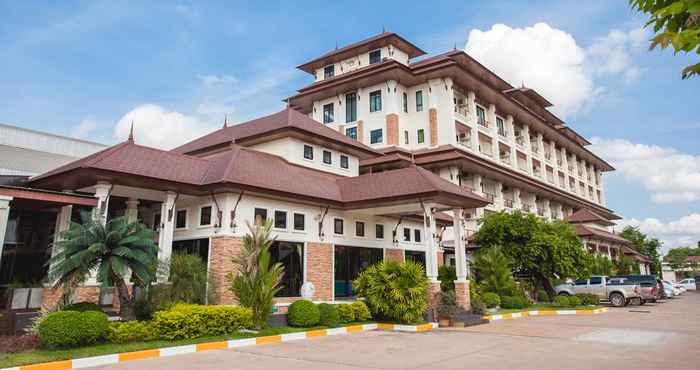 Sảnh chờ Royal Nakhara Hotel and Convention Centre