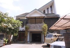 Exterior 2 CT 195