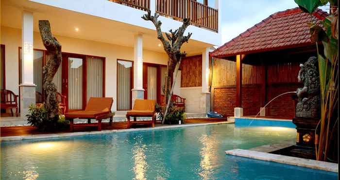 Kolam Renang Amed Sunset Beach Villas and Restaurant