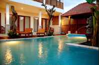 Kolam Renang Amed Sunset Beach Villas and Restaurant