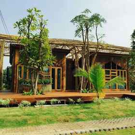 Baan Kai Muan 1, Hotel Wiang Yong