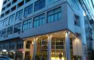 Luar Bangunan 2 Neo Grand Hotel