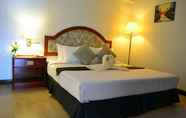 ห้องนอน 7 Lomsak Nattirat Hotel