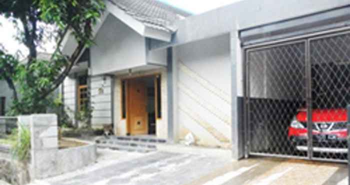 Exterior Ananta Syariah