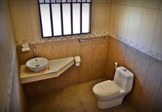 객실 내 욕실 5 Villa BatuBulan Indah