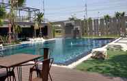 Kolam Renang 7 SP3 Hotel