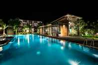 Swimming Pool Cresco Hotel Buriram