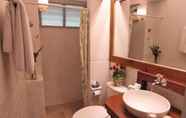 ห้องน้ำภายในห้อง 5 Bulun Buri Resort