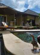 SWIMMING_POOL Villa Griya Sandi