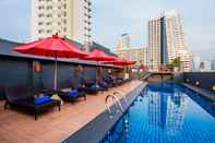Swimming Pool Hotel Solo Sukhumvit 2 - SHA Extra Plus