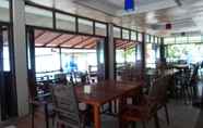 Restoran 5 Khanom Sunrise Beach Resort