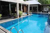 Swimming Pool Yupa Villa 1