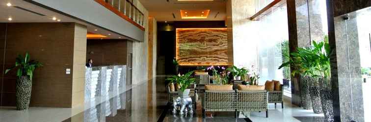 Lobby Grand Howard Hotel (SHA Certified)