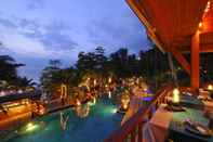 Kolam Renang Andaman White Beach Resort