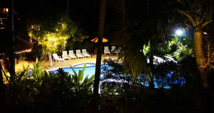 Swimming Pool The Natives Samui Villa LIPA NOI