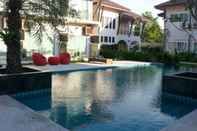 Swimming Pool Maryo Resort Chiangrai