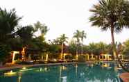 สระว่ายน้ำ 2 Laluna Hotel & Resort Chiangrai