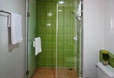 In-room Bathroom 5 Praso Residence