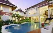 Kolam Renang 2 Murraya Residence