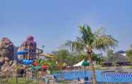 Swimming Pool 6 Seaview Cottage Cirebon Waterland