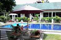 Swimming Pool Hotel Puri Nusantara