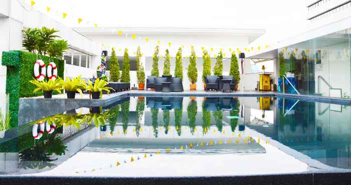 Swimming Pool i Residence Hotel Silom
