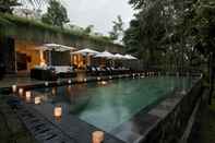 Swimming Pool Villa DeWa