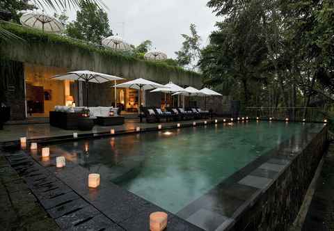 Swimming Pool Villa DeWa