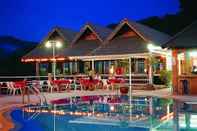 Swimming Pool Royal Crown Hotel