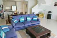 Lobi White Sunset 3 Bedroom Apartment