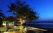 Kolam Renang 2 4 Bedroom All Inclusive Beachfront Villa