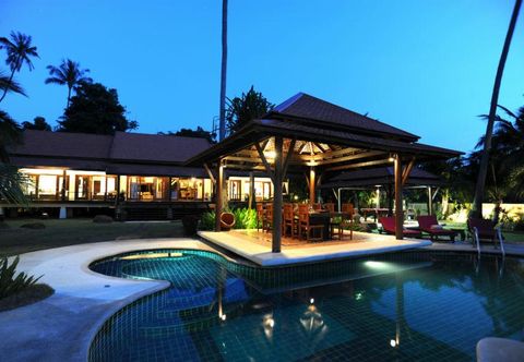 Swimming Pool 4 Bedroom All Inclusive Beachfront Villa