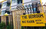 ภายนอกอาคาร 6 The Bedroom Nai Harn Beach