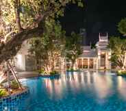 สระว่ายน้ำ 5 Bay Beach Resort Pattaya