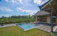 Swimming Pool 7 Villa Bali Green