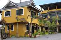 ล็อบบี้ The Yellow House Rayong