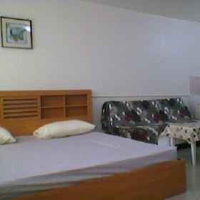 IMPACT Challenger เมืองทองธานี เซอร์วิส อพาร์ตเมนต์ 1, โรงแรม & ที่พัก Rangsit University International College