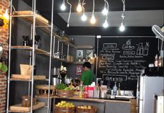 Bar, Kafe dan Lounge 3 Lovely House Silom