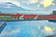 Swimming Pool Rudi's Villa & Restaurant Sembalun