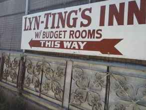 Bangunan Lyn Ting's Tourist Inn