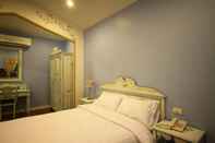 Bedroom Oberry Resort