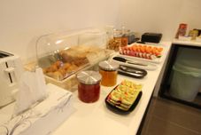 餐廳 Airport Bed Don Meung